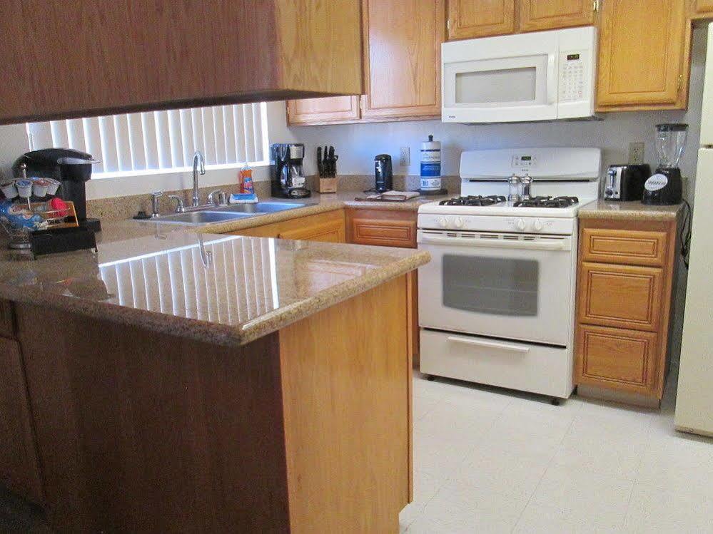 Whispering Meadows Apartments Bakersfield Kültér fotó
